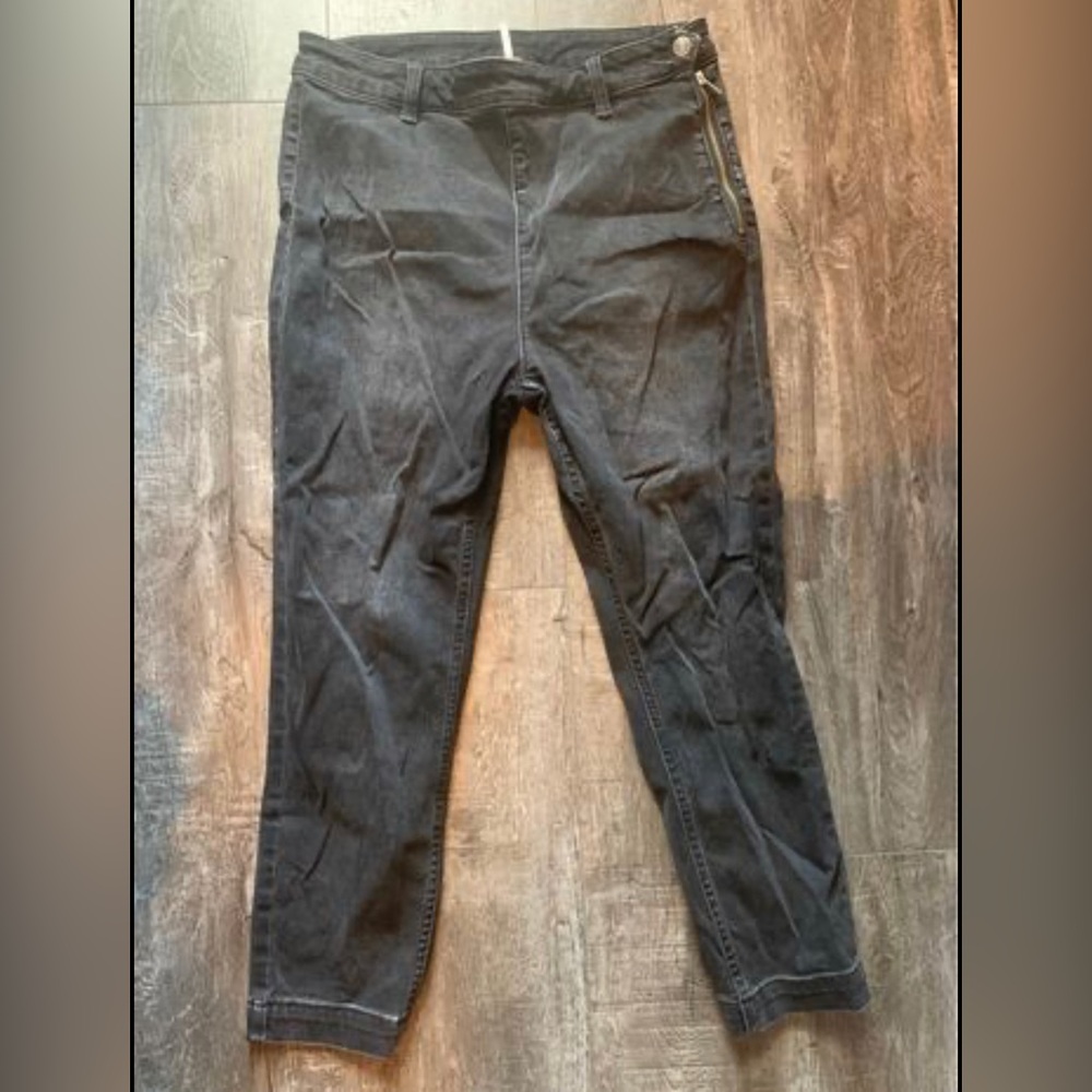 Free People Black Denim Jeans- Size 30